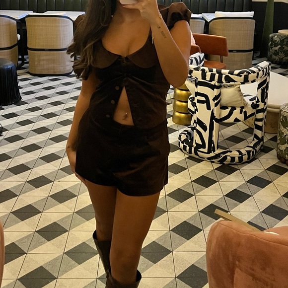 Brown Revolve Matching Set - Picture 8 of 9